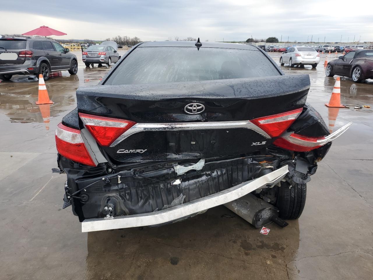 2017 Toyota Camry VIN 4T1BF1FK3HU683138 Copart auction photo, front end / rear end damage thumbnail 6