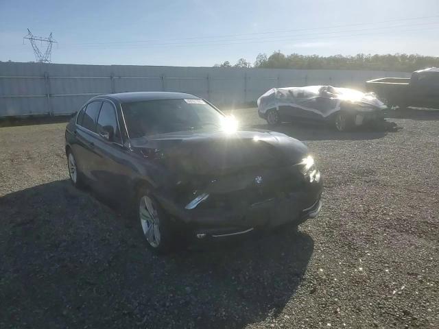 2017 BMW 3er VIN WBA8B9G59HNU49515 Copart auction photo, front end damage thumbnail 11