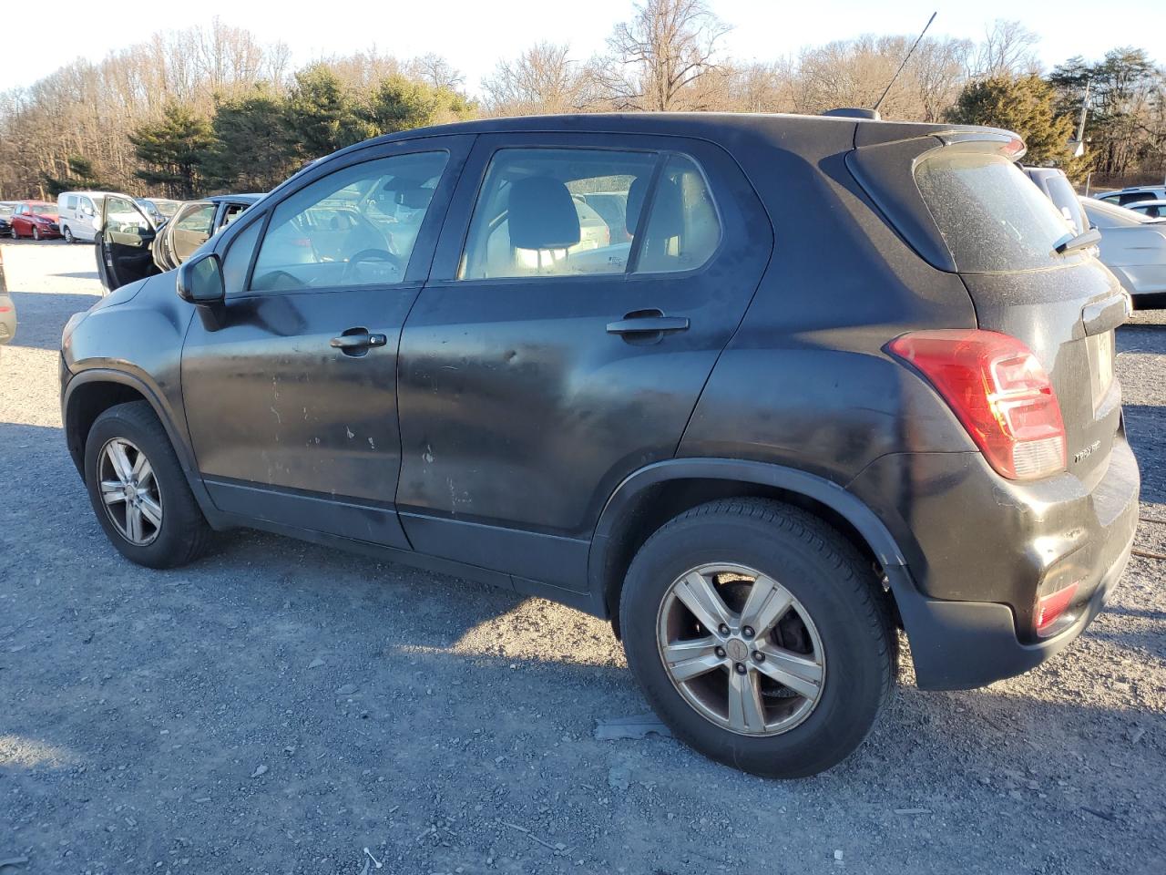 2017 Chevrolet Trax VIN 3GNCJNSB0HL284760 Copart auction photo, minor dent/scratches damage thumbnail 2