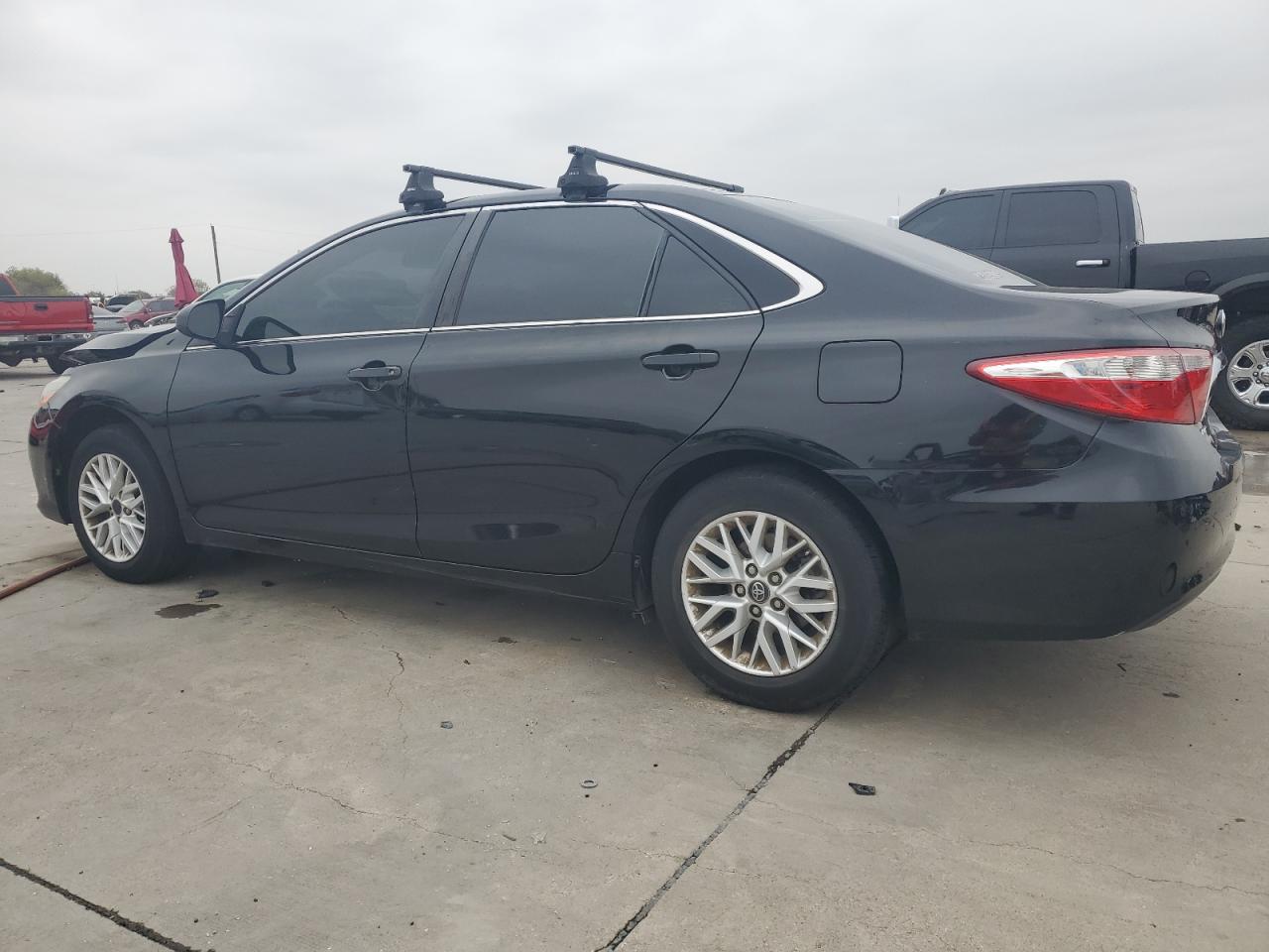 2017 Toyota Camry VIN 4T1BF1FK2HU295821 Copart auction photo, front end damage thumbnail 2