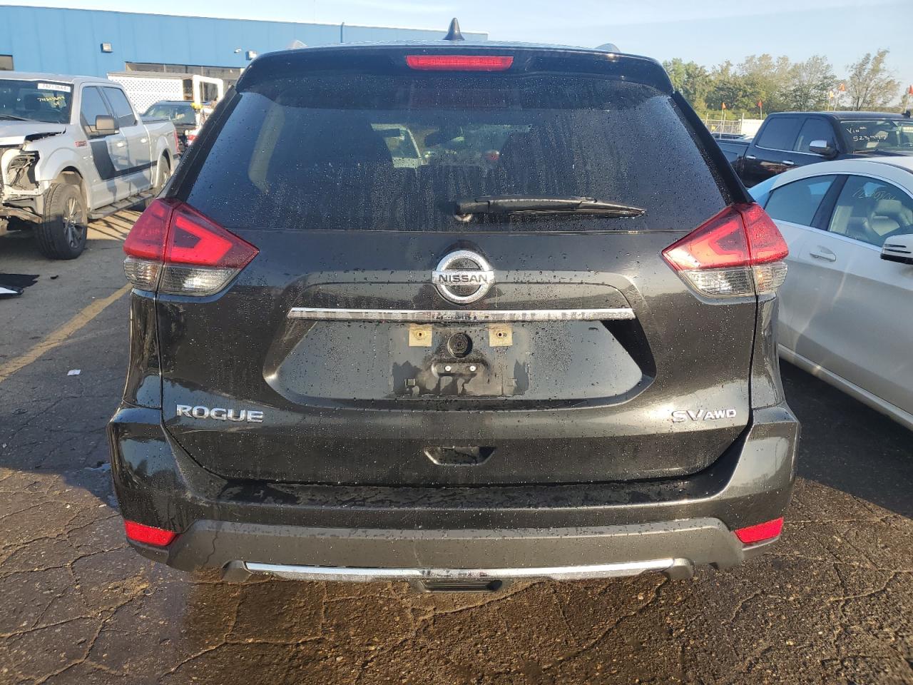 2017 Nissan Rogue VIN KNMAT2MV1HP573649 Copart auction photo, front end damage thumbnail 6
