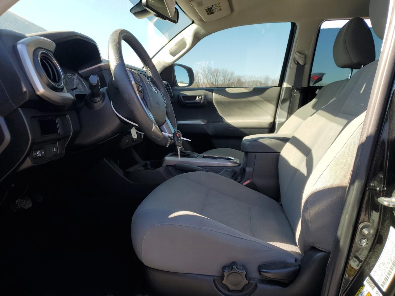 2018 Toyota Tacoma VIN 3TMCZ5AN1JM128627 Copart auction photo, front end damage thumbnail 7