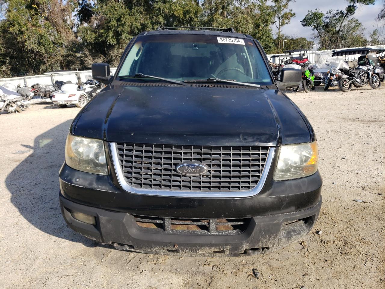 2005 Ford Expedition VIN 1FMPU16515LA20237 Copart auction photo, front end / minor dent/scratches damage thumbnail 5