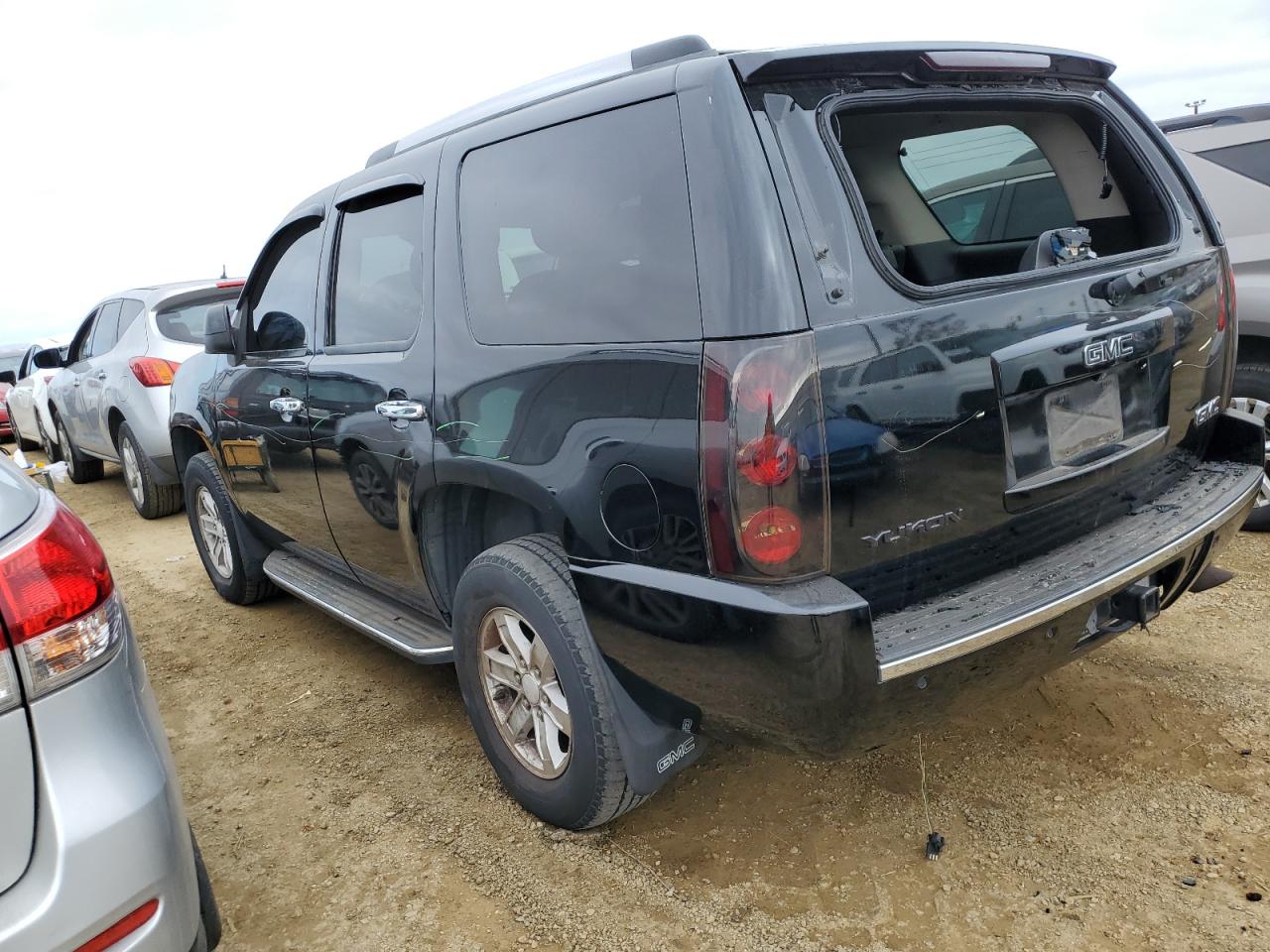 2007 GMC Yukon VIN 1GKFK638X7J339298 Copart auction photo, vandalism damage thumbnail 2