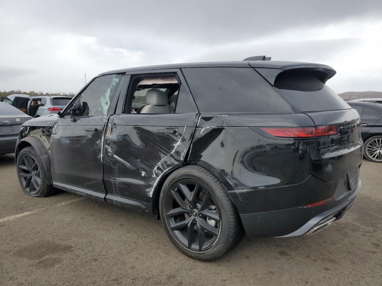 2025 Land Rover Range Rover VIN SAL1P9EU3SA445449 Copart auction photo, rollover damage thumbnail 2