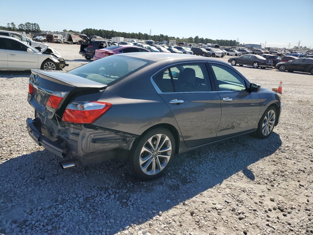 2013 Honda Accord VIN 1HGCR2F53DA077996 Copart auction photo, rear end damage thumbnail 3