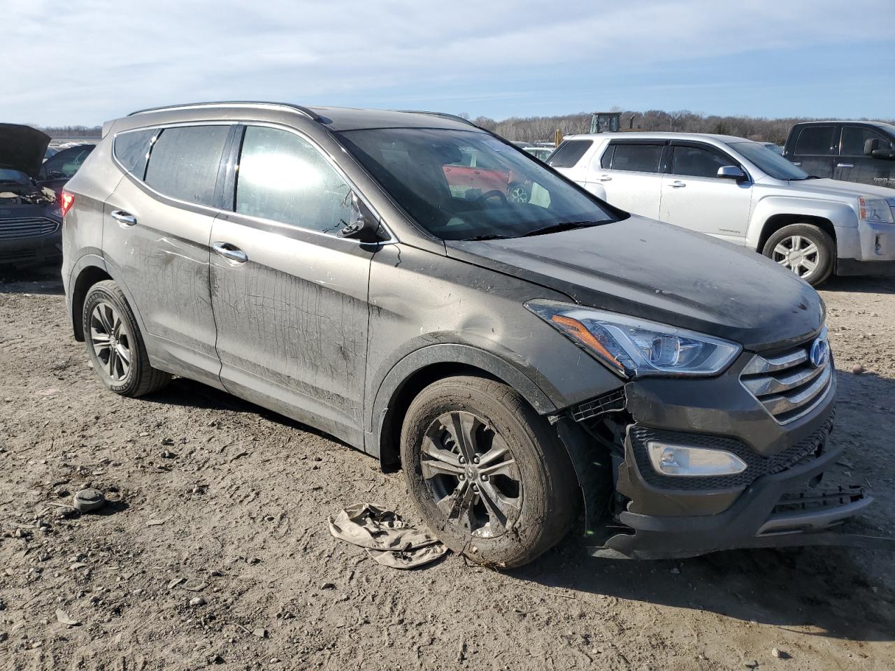 2014 Hyundai Santa Fe VIN 5XYZU3LB2EG186040 Copart auction photo, front end / vandalism damage thumbnail 4