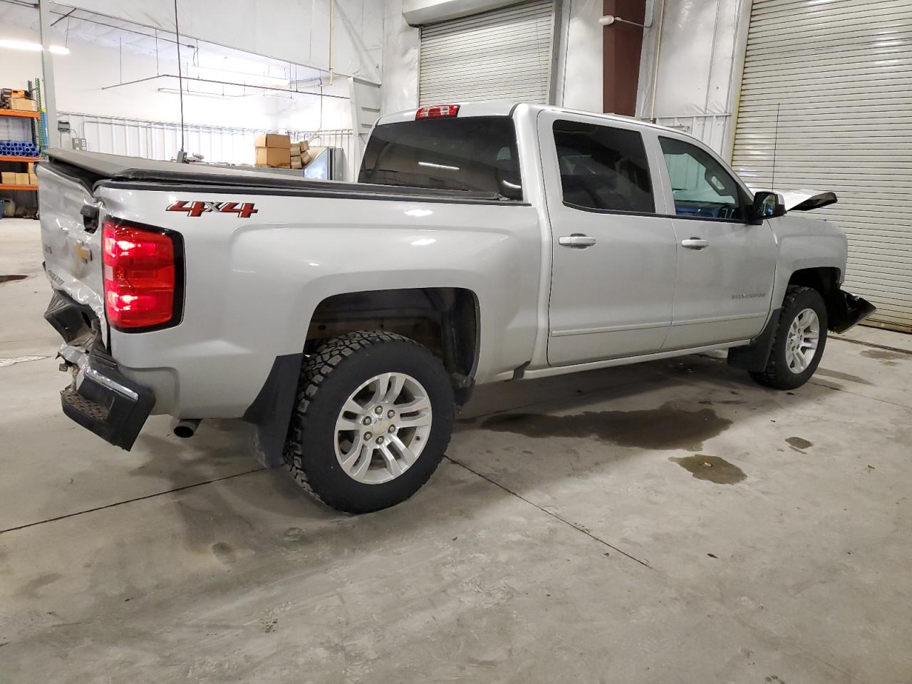 2018 Chevrolet Silverado VIN 3GCUKREC2JG329797 Copart auction photo, front end / rear end damage thumbnail 3