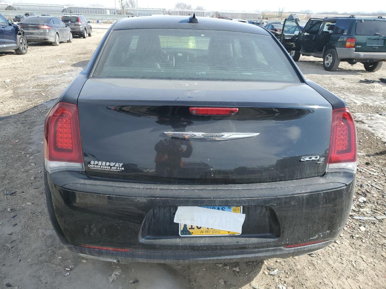 2016 Chrysler 300 VIN 2C3CCABG2GH208282 Copart auction photo, front end damage thumbnail 6