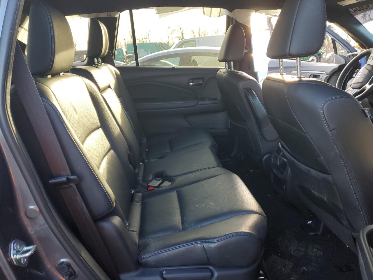 2020 Honda Passport VIN 5FNYF8H53LB008101 Copart auction photo, side damage thumbnail 11