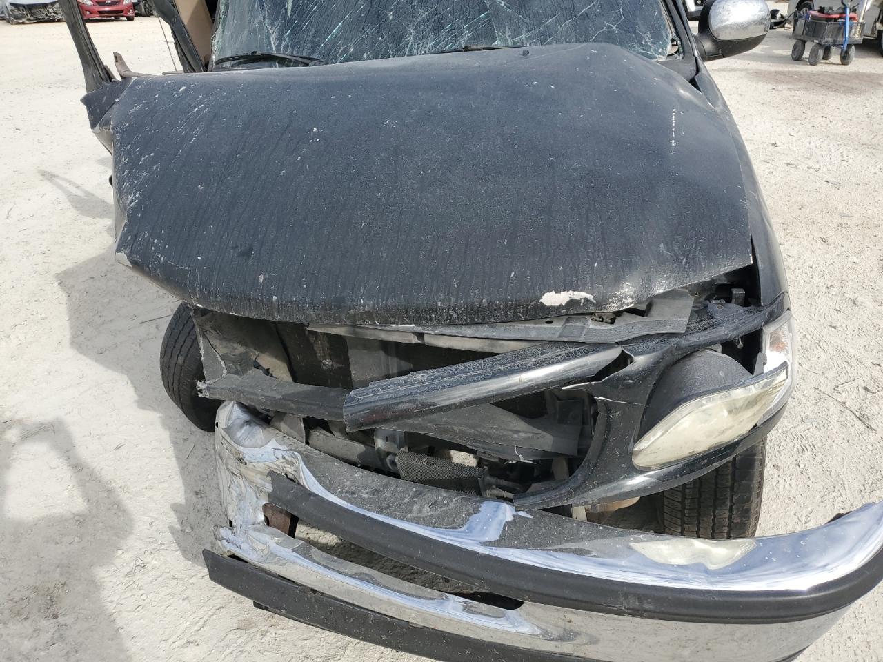 1997 Ford F-150 VIN 1FTDX07W6VKC38986 Copart auction photo, all over damage thumbnail 13