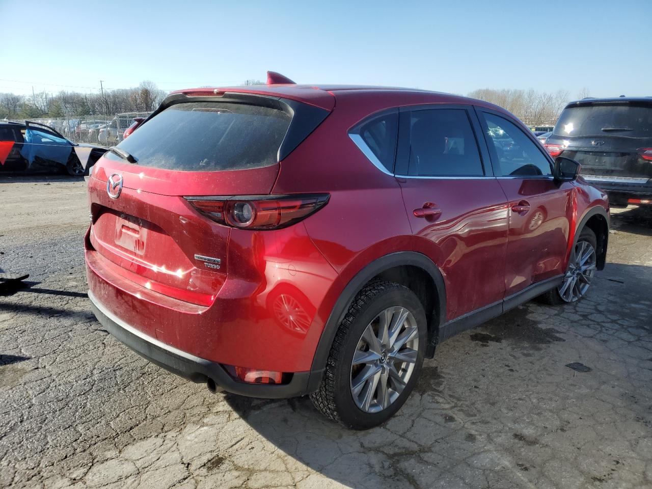 2021 Mazda CX-5 VIN JM3KFBAYXM0304442 Copart auction photo, front end damage thumbnail 3