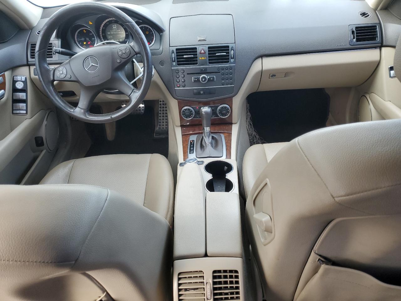 2011 Mercedes-Benz C-klasse VIN WDDGF5GB2BF644025 Copart auction photo, mechanical / minor dent/scratches damage thumbnail 8