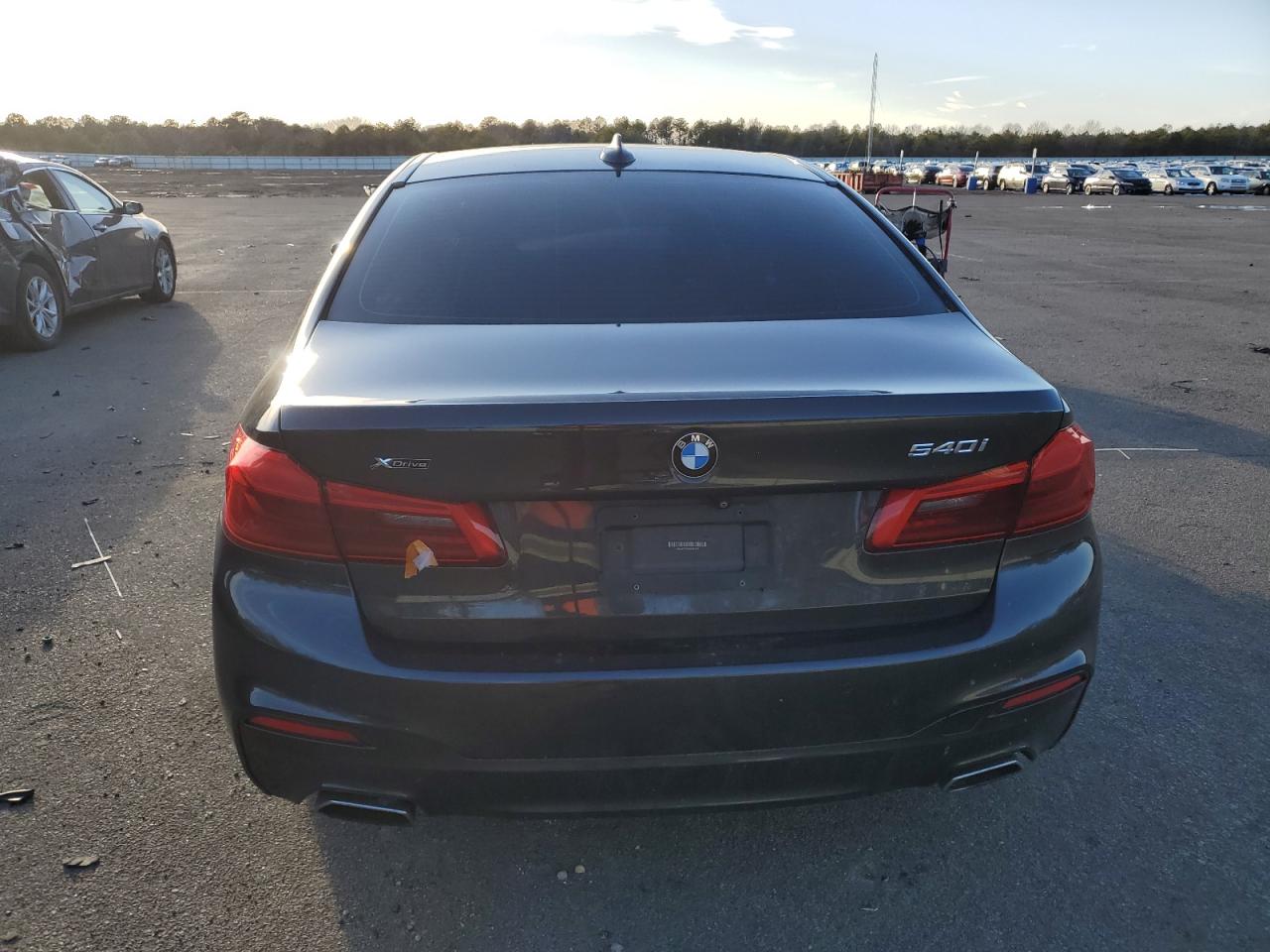 2018 BMW 5er VIN WBAJE7C50JG891547 Copart auction photo, front end damage thumbnail 6