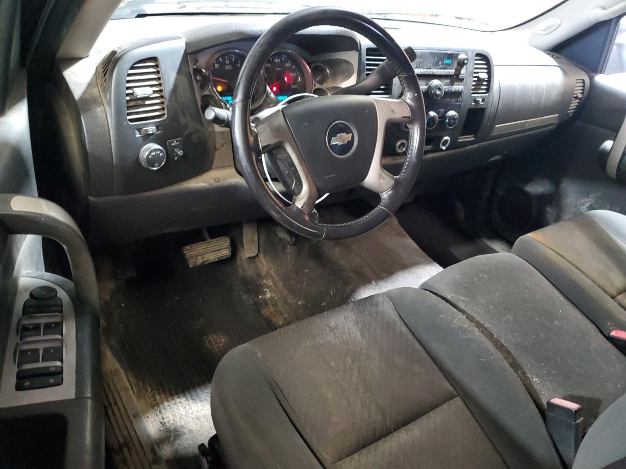 2009 Chevrolet Silverado VIN 2GCEK290991108827 Copart auction photo, front end damage thumbnail 8