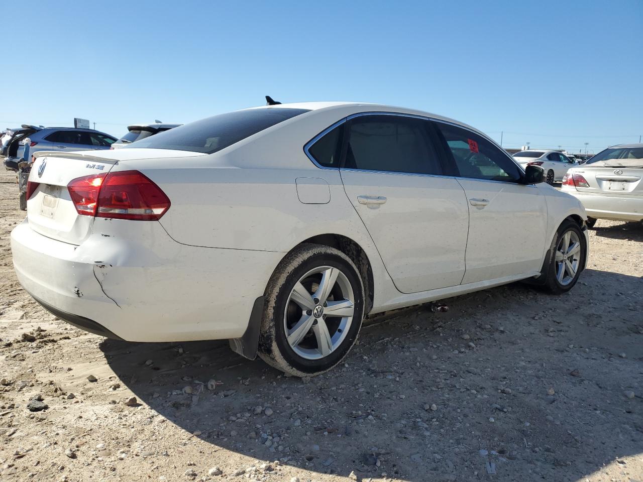 2015 Volkswagen Passat VIN 1VWBV7A34FC053767 Copart auction photo, front end / minor dent/scratches damage thumbnail 3