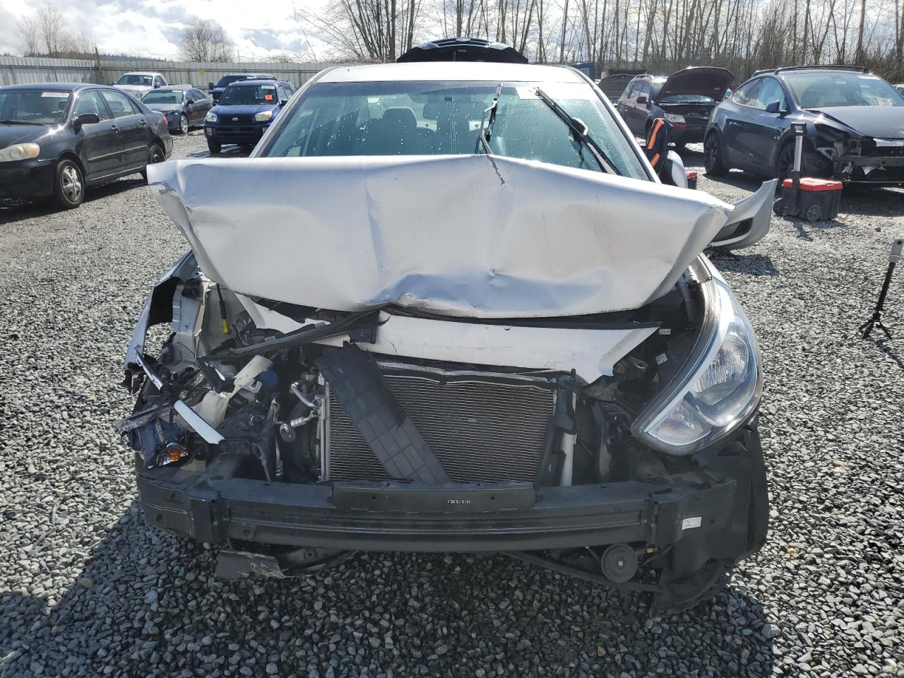 2016 Hyundai Accent VIN KMHCT4AE1GU051611 Copart auction photo, front end / side damage thumbnail 5