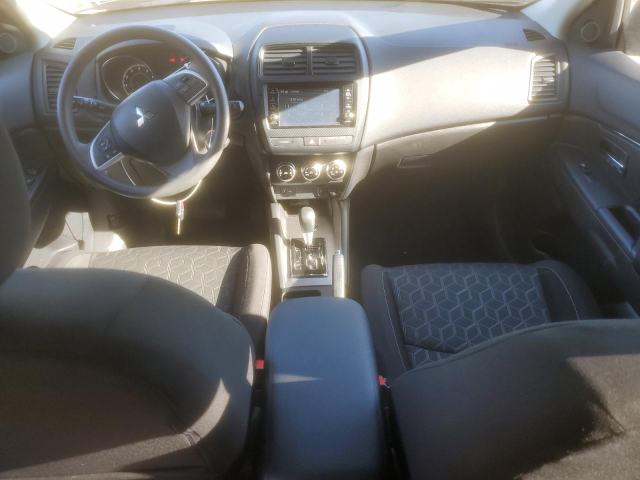 2024 Mitsubishi Outlander VIN JA4ARUAU6RU012429 Copart auction photo, front end / minor dent/scratches damage thumbnail 8