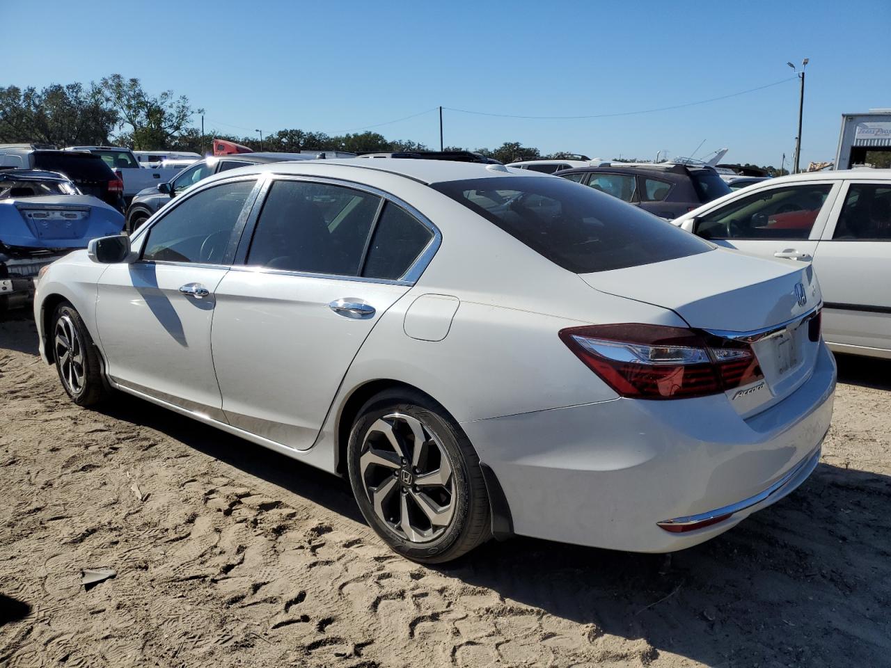 2016 Honda Accord VIN 1HGCR2F86GA245175 Copart auction photo, side damage thumbnail 2