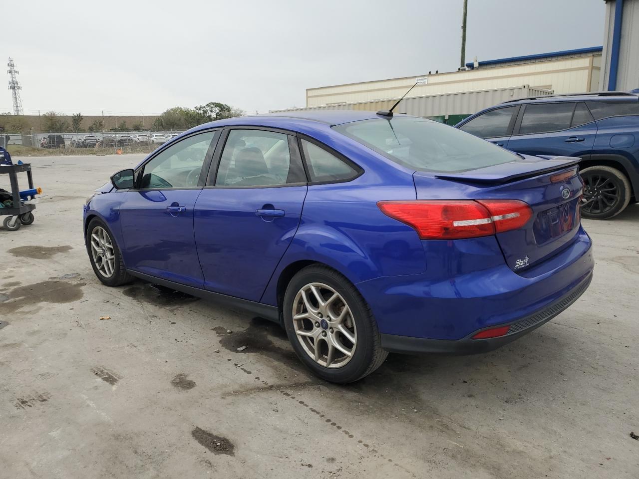 2015 Ford Focus VIN 1FADP3F24FL228605 Copart auction photo, front end damage thumbnail 2
