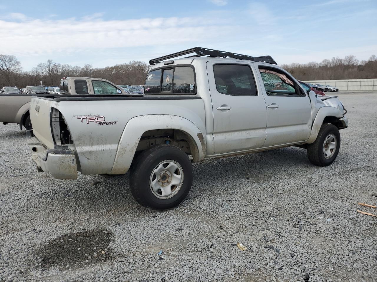 2011 Toyota Tacoma VIN 3TMJU4GN7BM110061 Copart auction photo, all over damage thumbnail 3