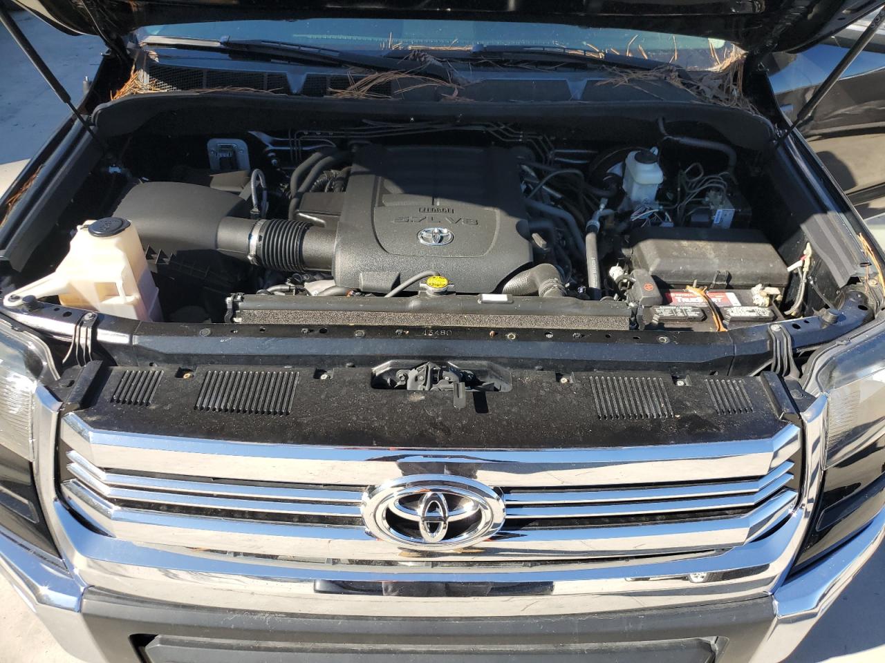 2017 Toyota Tundra VIN 5TFDW5F16HX662875 Copart auction photo, rear end / minor dent/scratches damage thumbnail 11