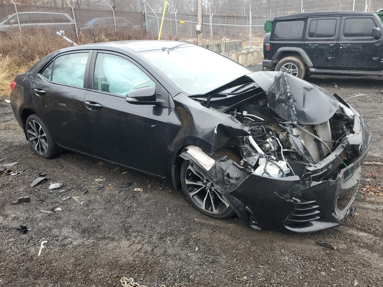 2018 Toyota Corolla VIN 2T1BURHE9JC031157 Copart auction photo, front end damage thumbnail 4