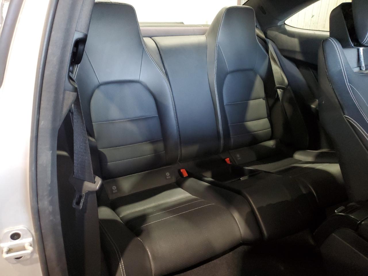 2015 Mercedes-Benz C-klasse VIN WDDGJ4HB2FG404707 Copart auction photo, rear end / minor dent/scratches damage thumbnail 10