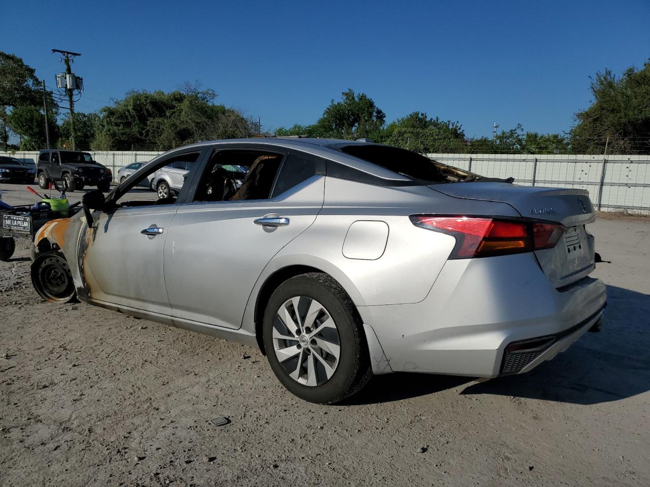 2019 Nissan Altima VIN 1N4BL4BV8KC174907 Copart auction photo, burn damage thumbnail 2