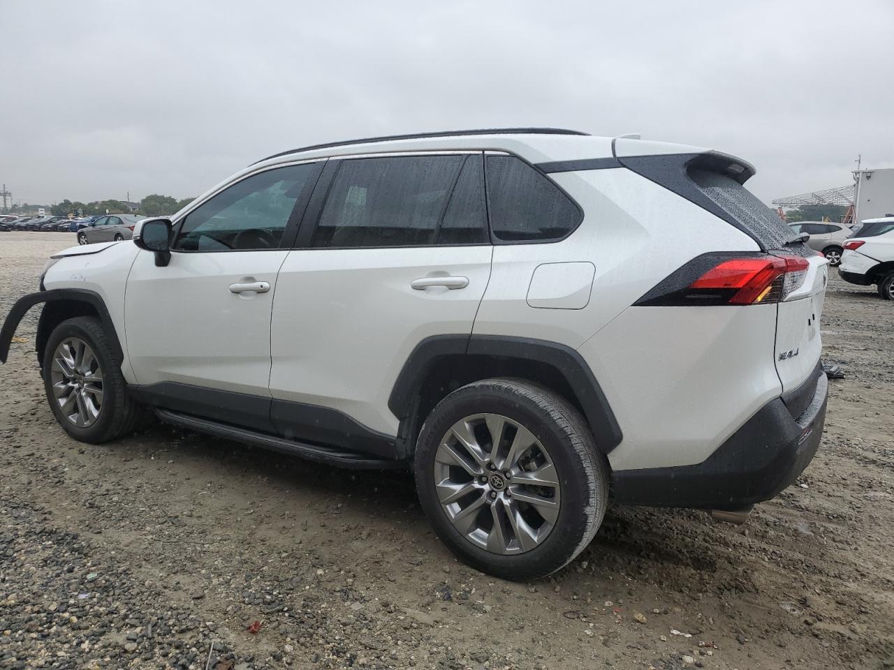 2024 Toyota RAV 4 VIN 2T3C1RFV4RW328984 Copart auction photo, front end damage thumbnail 2