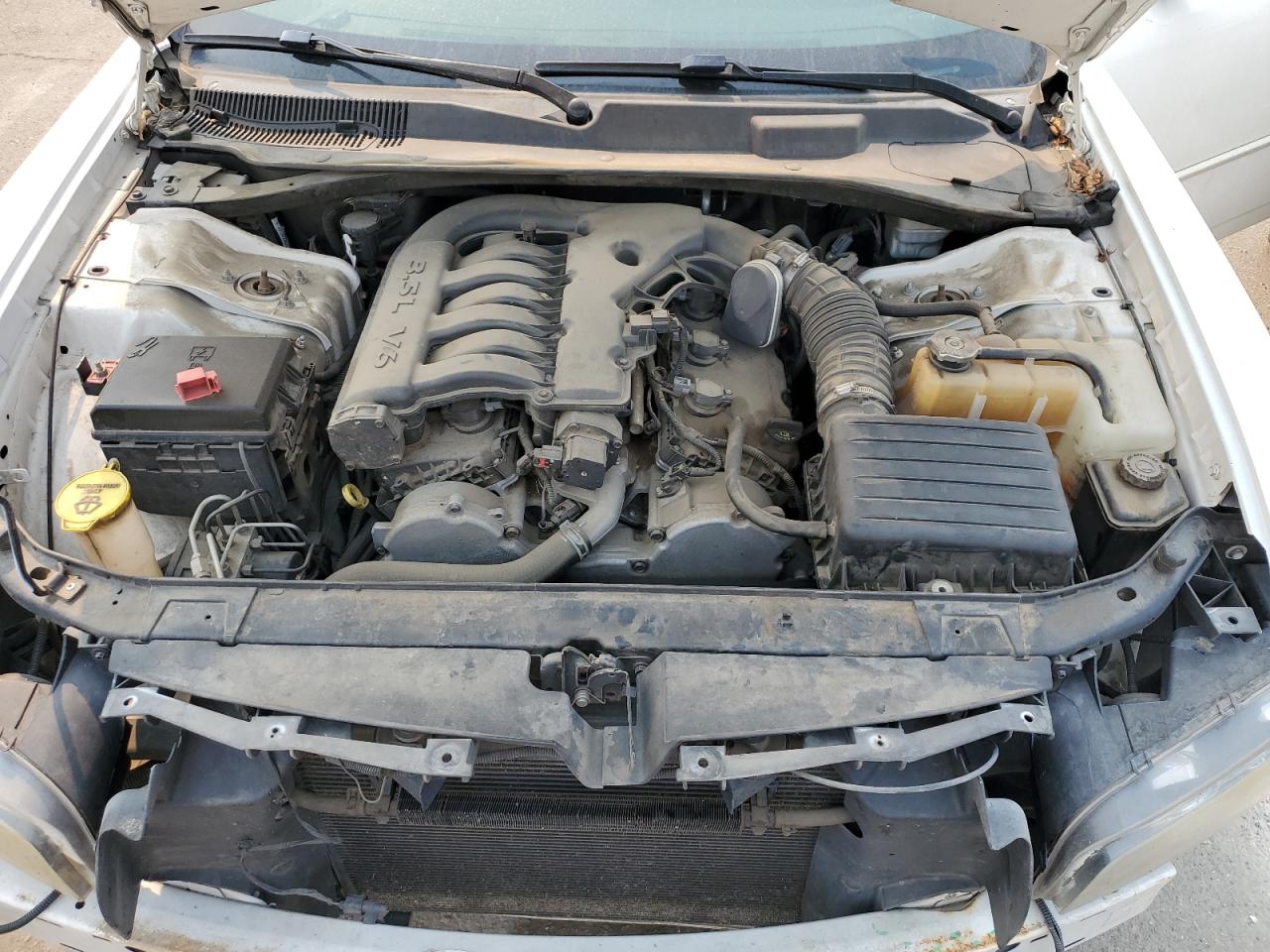 2008 Dodge Charger VIN 2B3KA33G68H323204 Copart auction photo, front end damage thumbnail 11