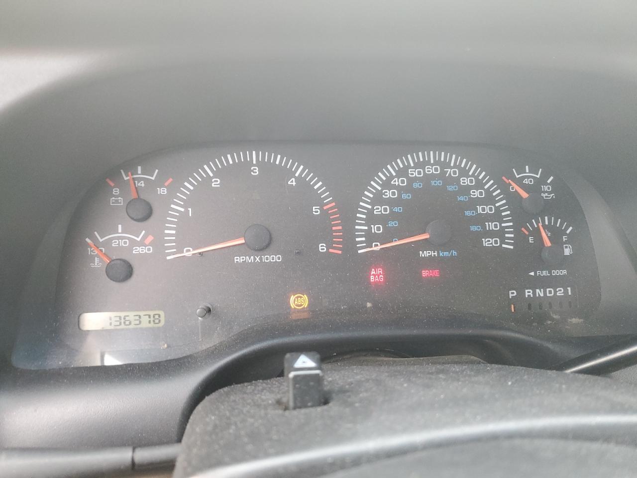 1998 Dodge RAM VIN 3B7HC16Y5WM295325 Copart auction photo, front end damage thumbnail 9
