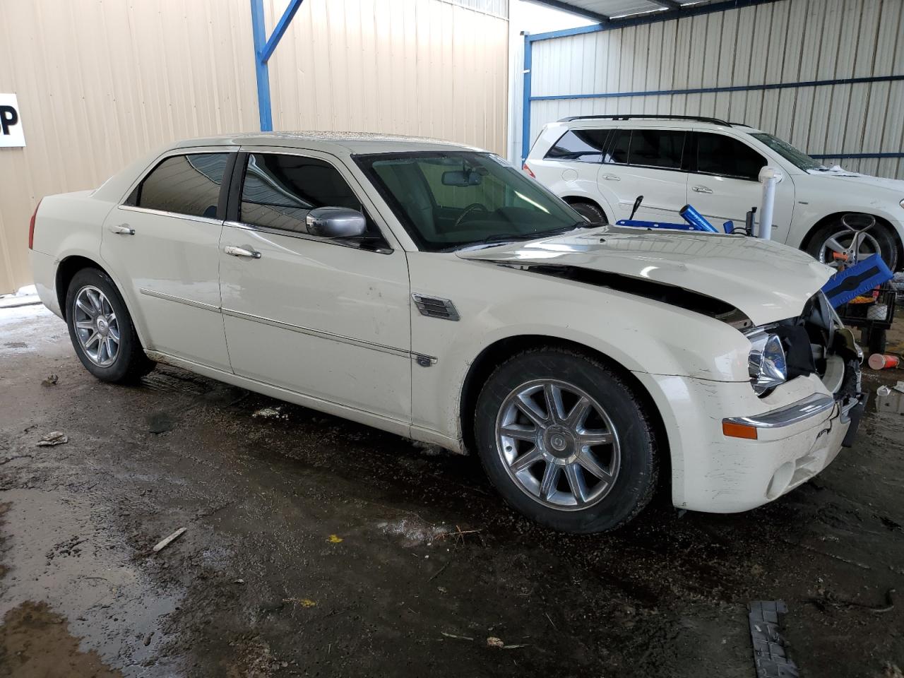 2006 Chrysler 300 VIN 2C3KA63H16H532117 Copart auction photo, front end damage thumbnail 4