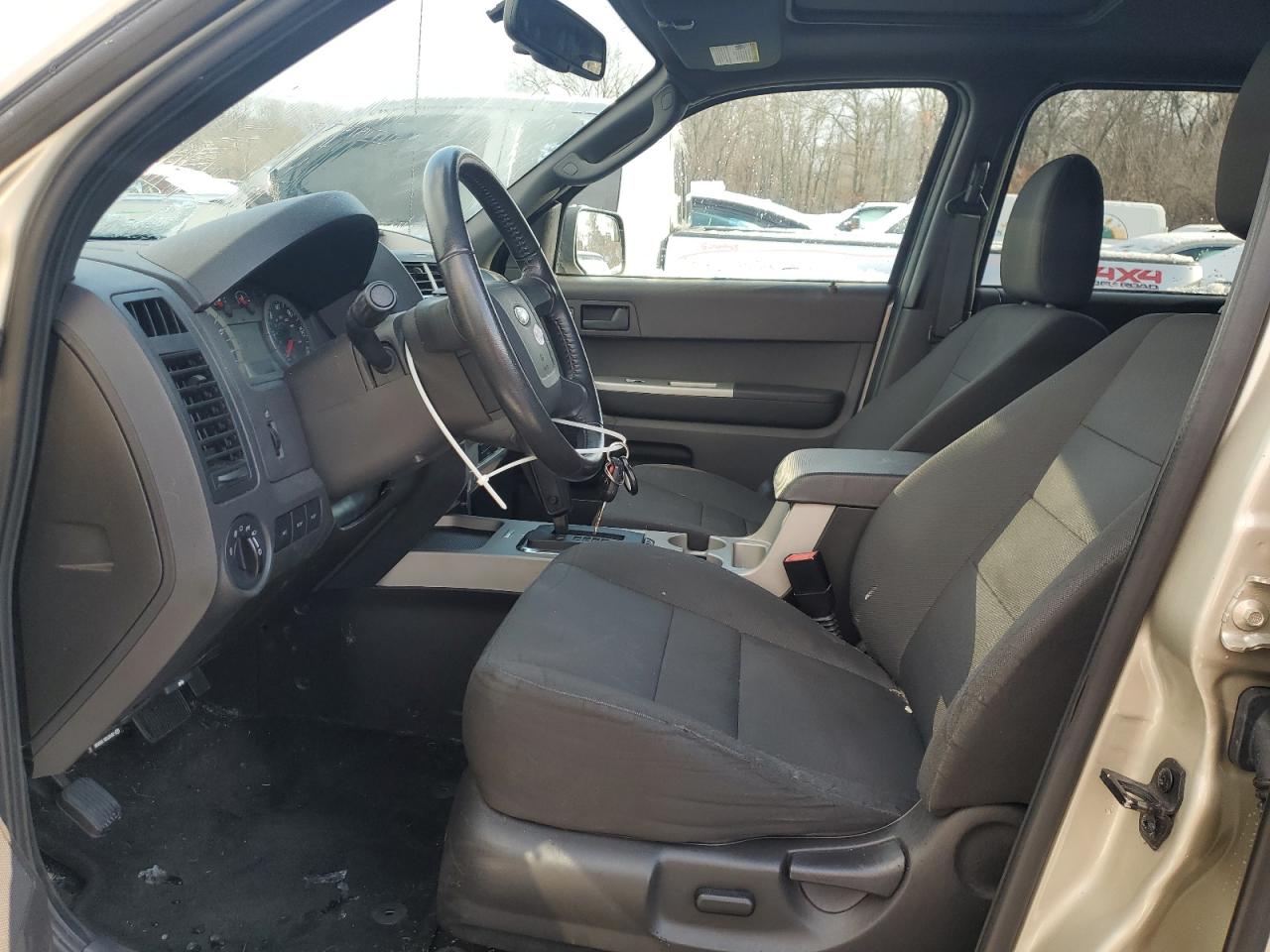 2011 Ford Escape VIN 1FMCU9D71BKC35300 Copart auction photo, minor dent/scratches damage thumbnail 7