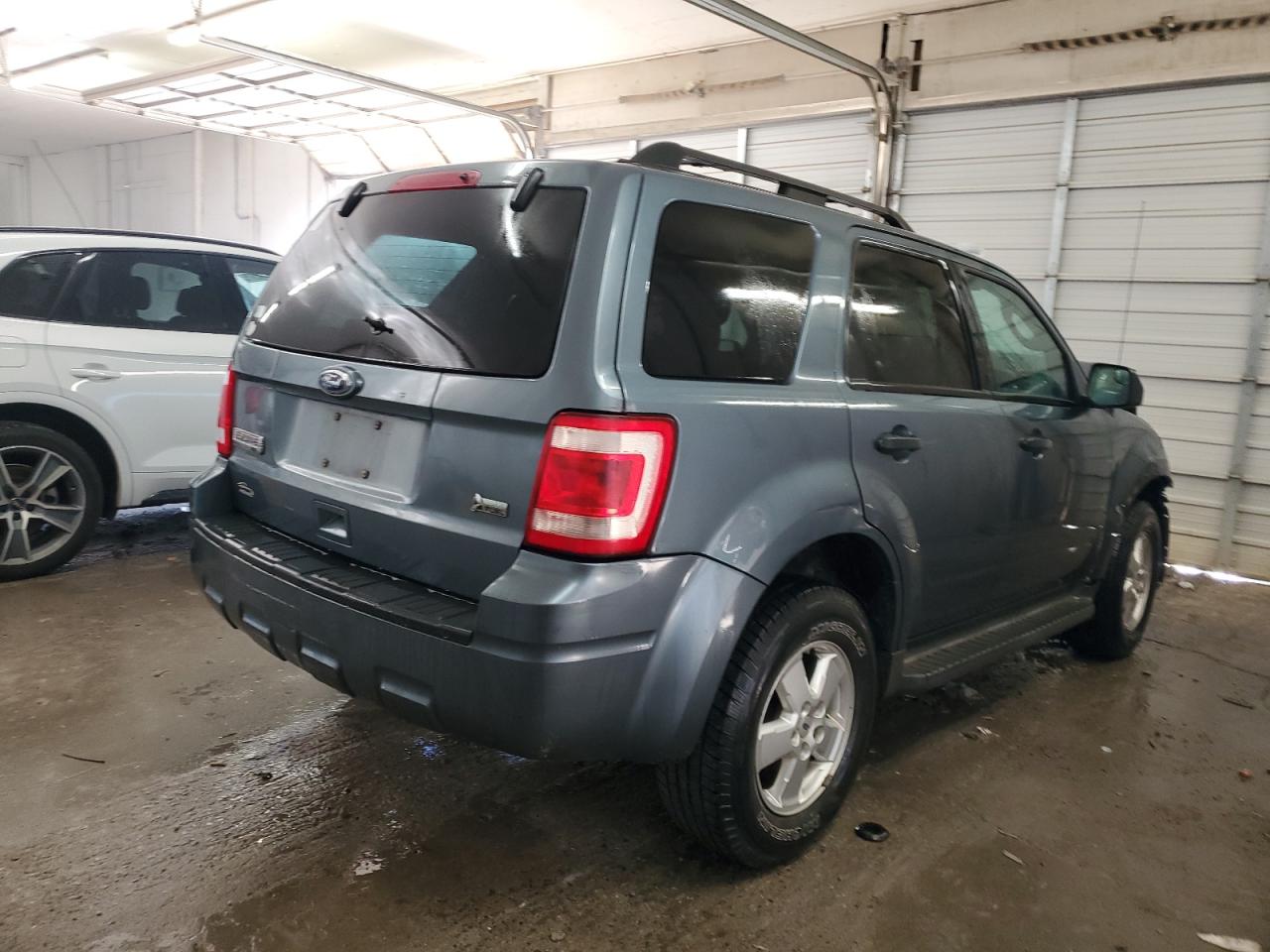 2010 Ford Escape VIN 1FMCU0DG4AKA42617 Copart auction photo, front end / minor dent/scratches damage thumbnail 3