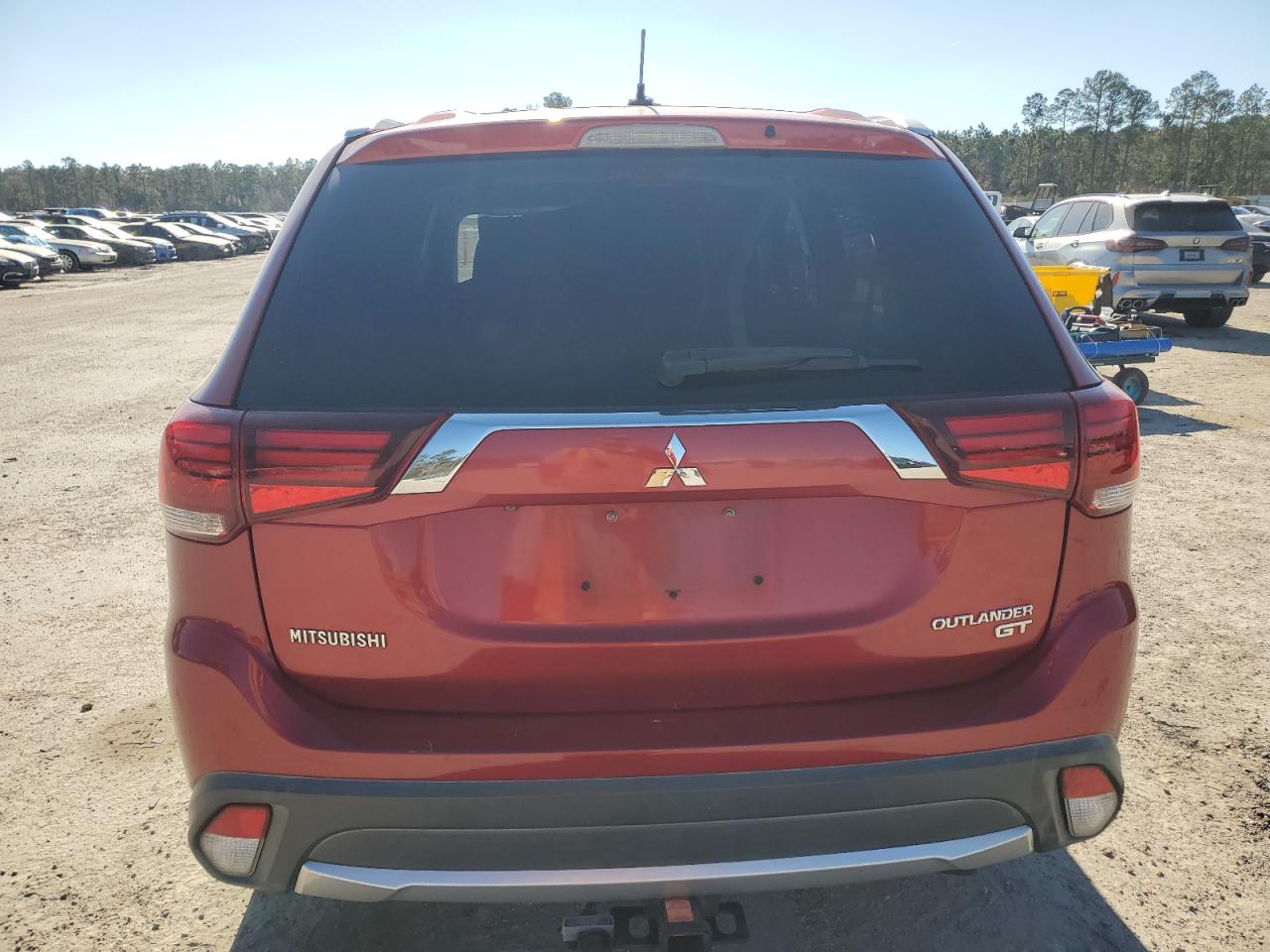 2016 Mitsubishi Outlander VIN JA4JZ4AXXGZ005963 Copart auction photo, front end / side damage thumbnail 6