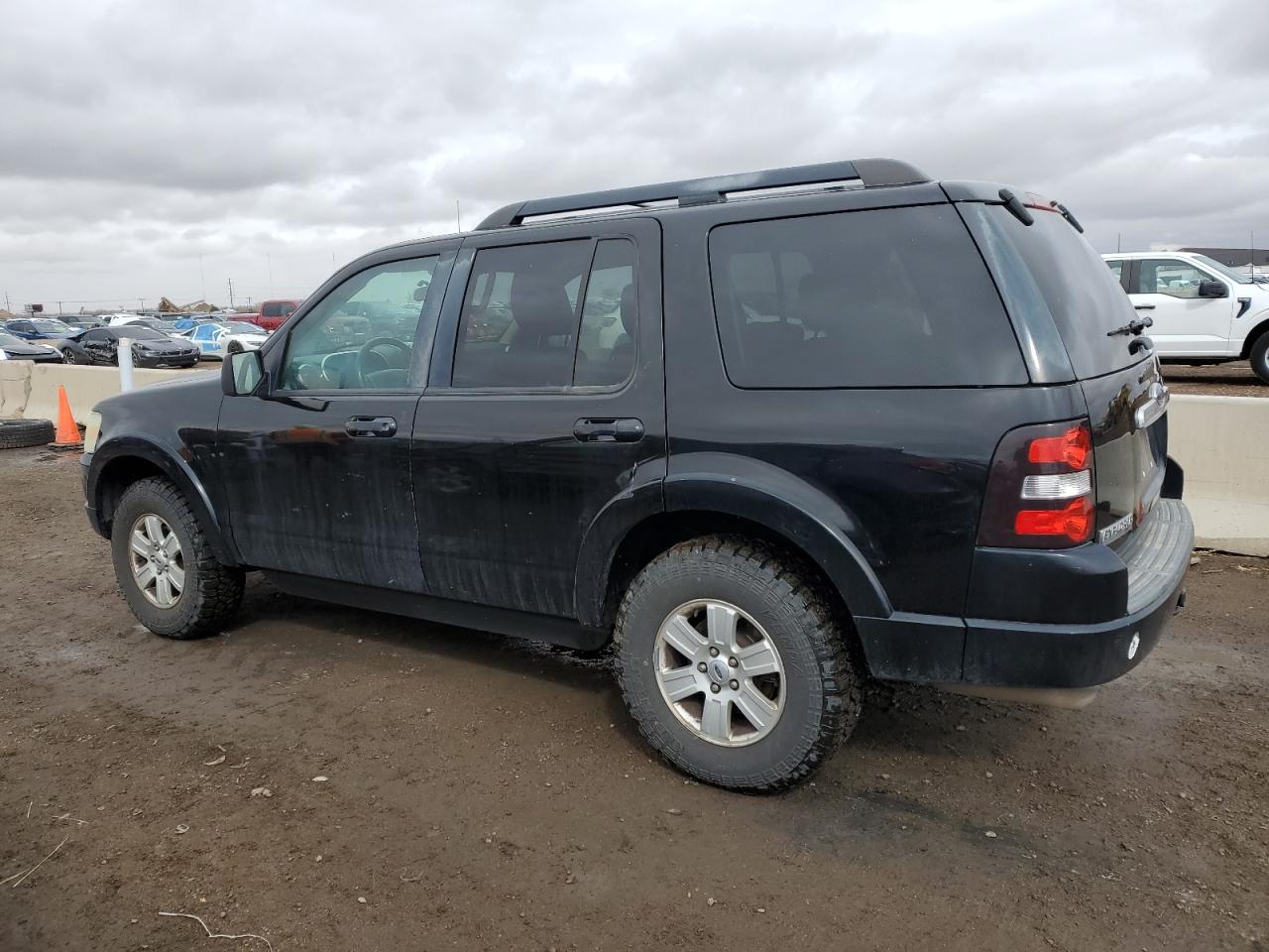 2010 Ford Explorer VIN 1FMEU6DE5AUA37697 Copart auction photo, front end / minor dent/scratches damage thumbnail 2