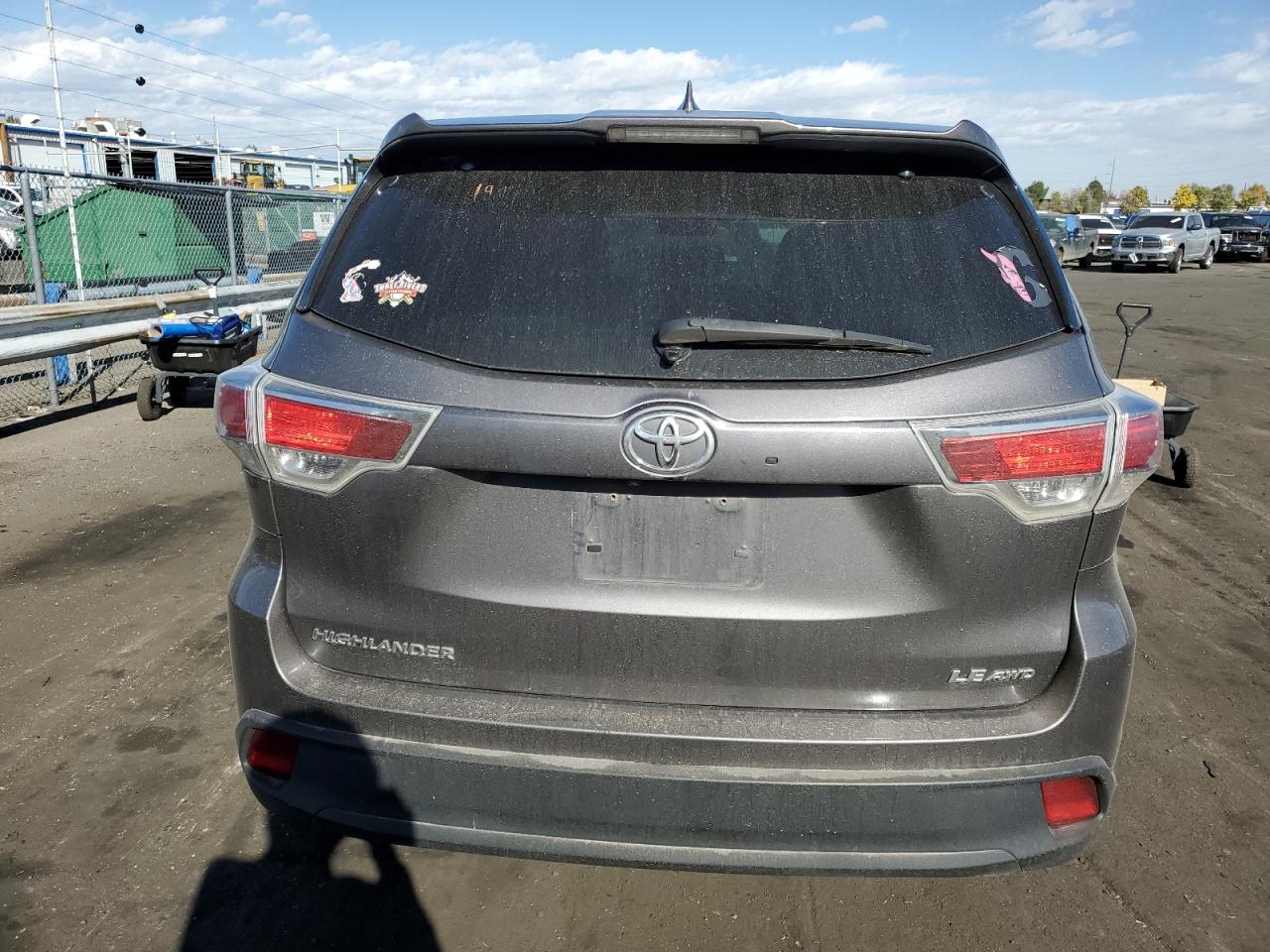 2015 Toyota Highlander VIN 5TDBKRFH6FS096002 Copart auction photo, front end damage thumbnail 6