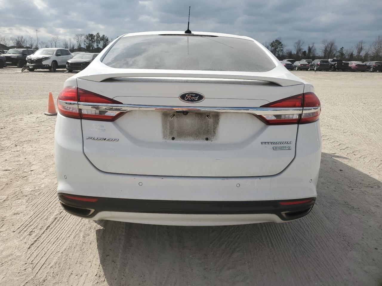 2017 Ford Fusion VIN 3FA6P0K9XHR116082 Copart auction photo, front end / minor dent/scratches damage thumbnail 6