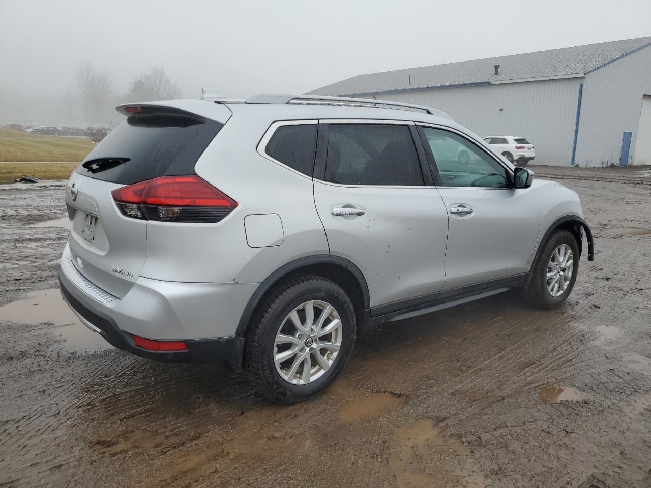 2017 Nissan Rogue VIN 5N1AT2MV9HC829233 Copart auction photo, front end damage thumbnail 3