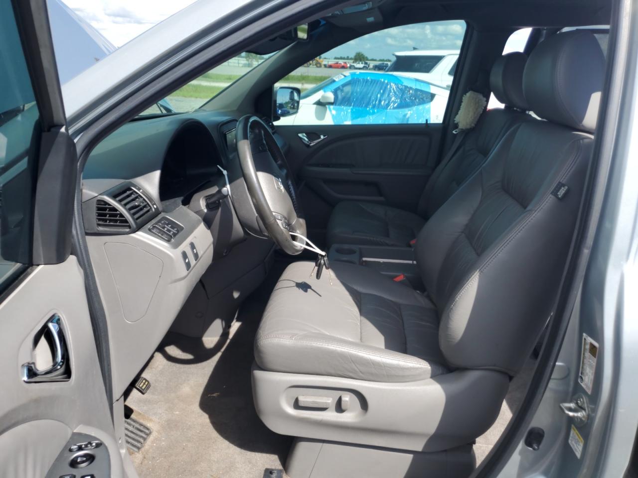 2009 Honda Odyssey VIN 5FNRL38689B049888 Copart auction photo, water/flood damage thumbnail 7