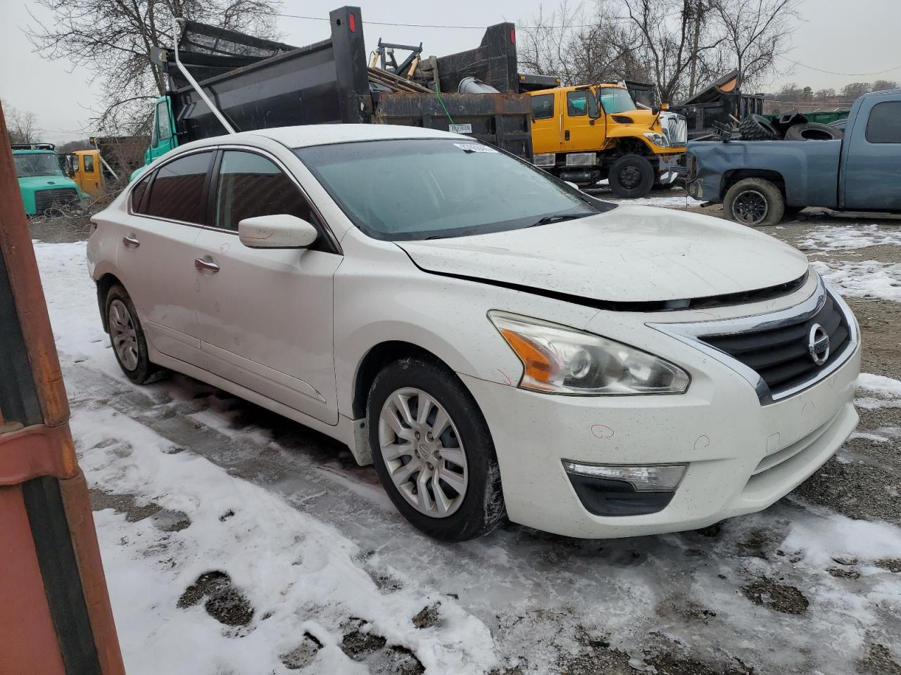 2015 Nissan Altima VIN 1N4AL3AP9FN391109 Copart auction photo, rear end / front end damage thumbnail 4