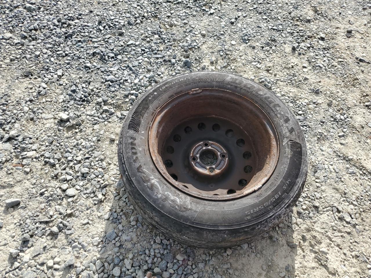 2010 Ford Focus VIN 1FAHP3EN5AW238435 Copart auction photo, front end / undercarriage damage thumbnail 14