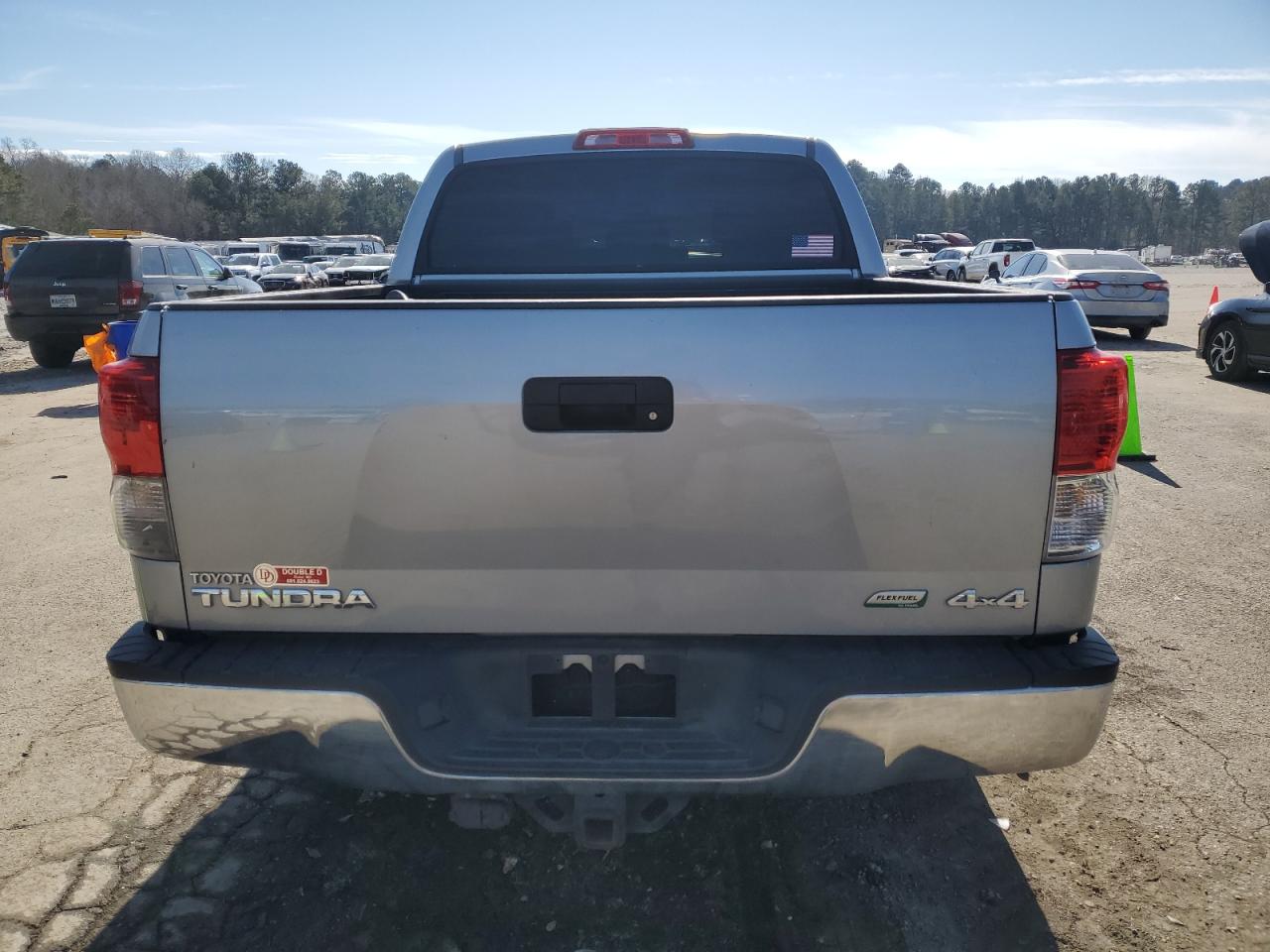 2011 Toyota Tundra VIN 5TFDW5F13BX206551 Copart auction photo, front end / side damage thumbnail 6