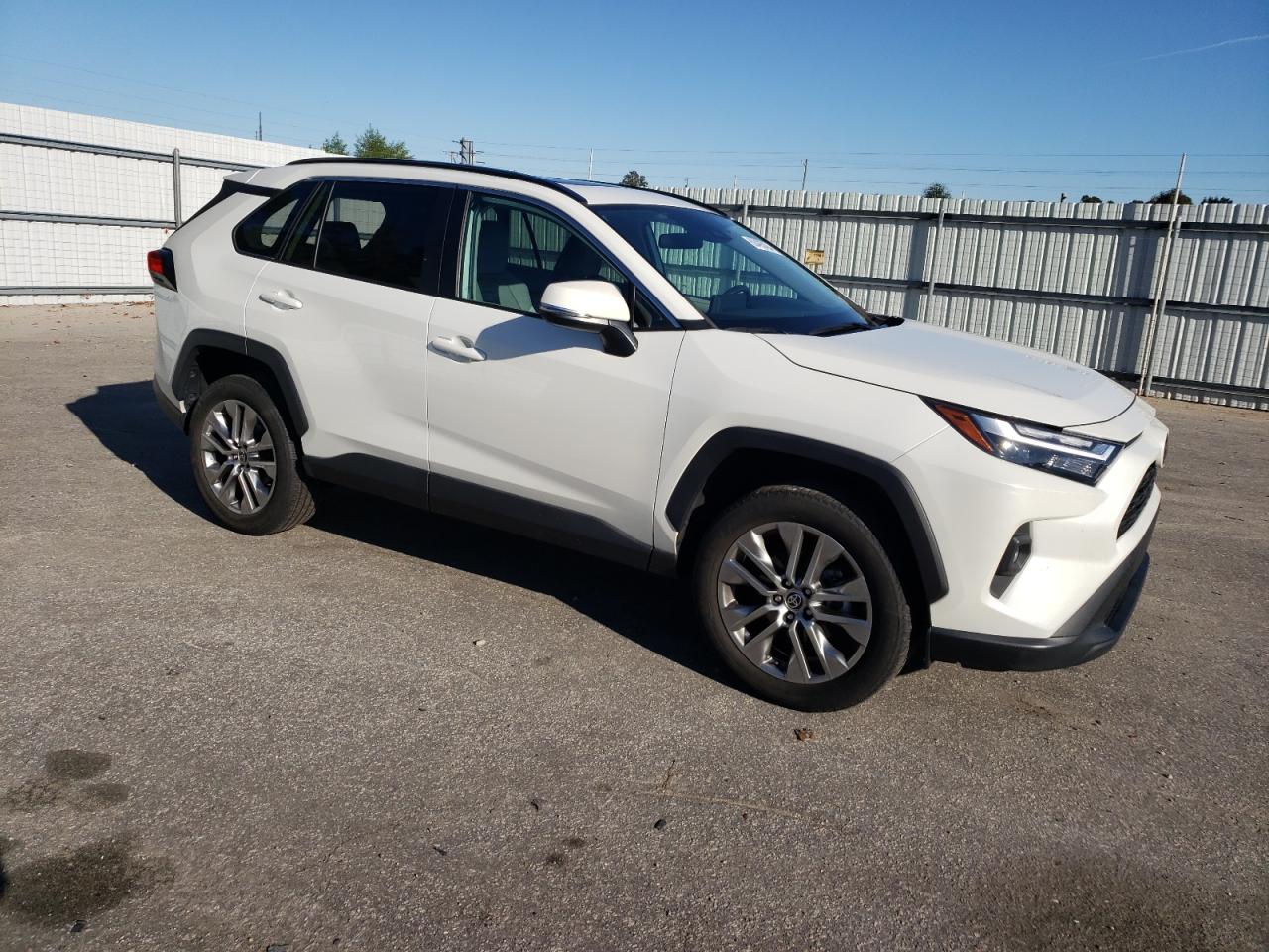 2022 Toyota RAV 4 VIN 2T3C1RFV7NW233183 Copart auction photo, rear end damage thumbnail 4