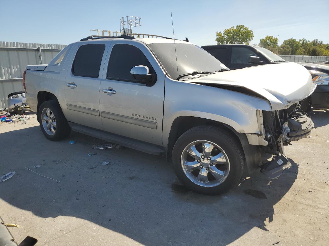 2011 Chevrolet Avalanche VIN 3GNTKFE36BG238955 Copart auction photo, front end damage thumbnail 4