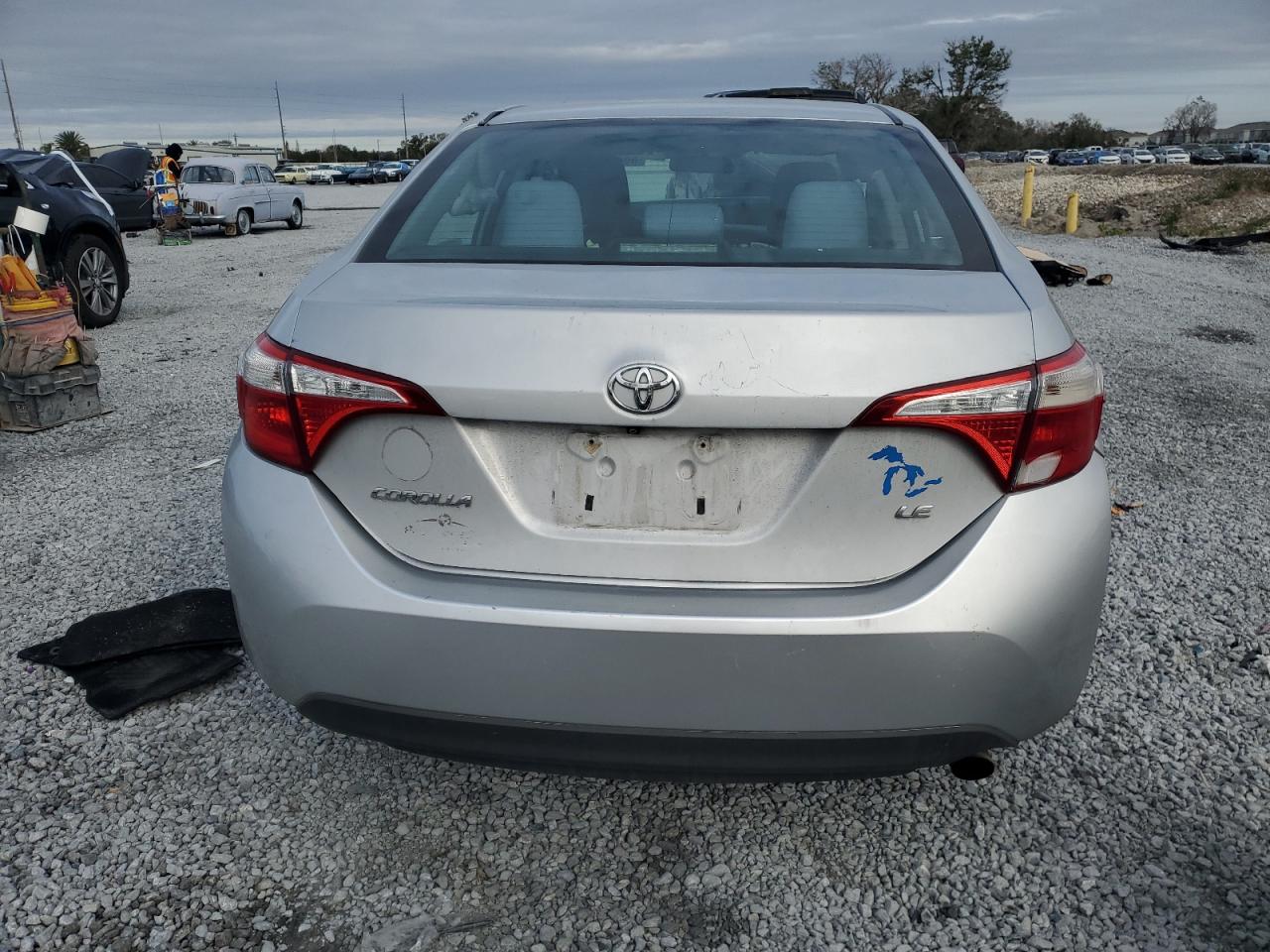 2015 Toyota Corolla VIN 2T1BURHE3FC438141 Copart auction photo, front end damage thumbnail 6