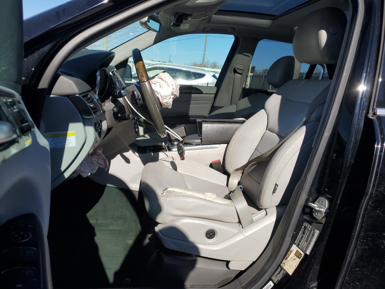2012 Mercedes-Benz M-klasse VIN 4JGDA5HB1CA026540 Copart auction photo, front end damage thumbnail 7