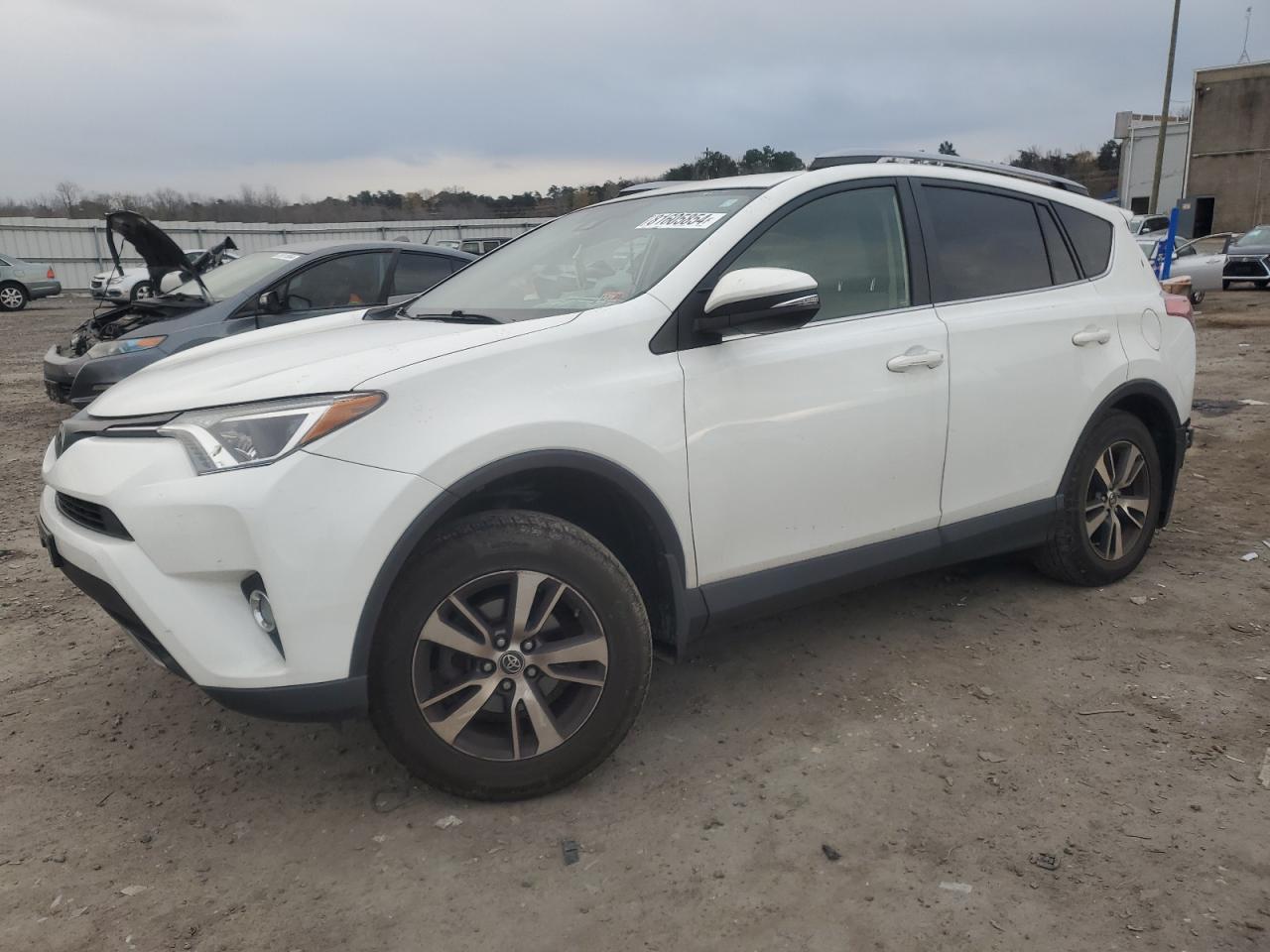 2018 Toyota RAV 4 VIN JTMRFREV3JD229488