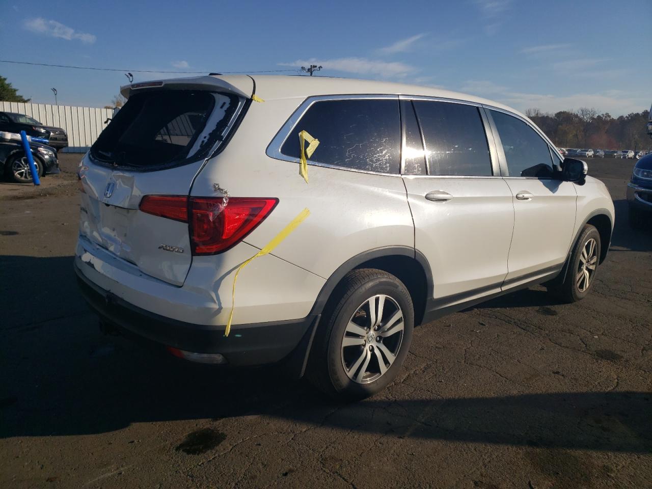 2018 Honda Pilot VIN 5FNYF6H59JB051553 Copart auction photo, rear end damage thumbnail 3